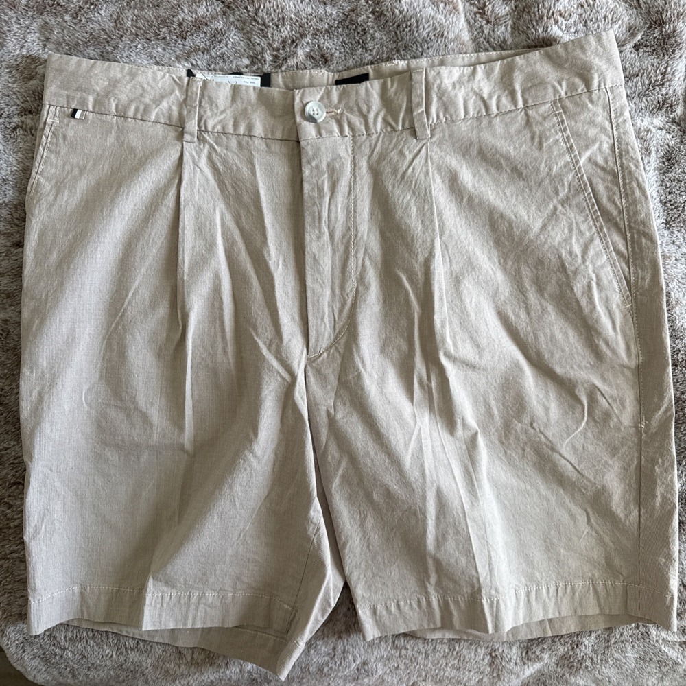 Hugo Boss KANE Mens Shorts Size 36R Waist Regular Fit 8" Inseam Beige NWT